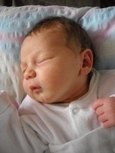 Bence baba megszületett