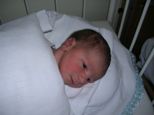 Bence is császármetszéssel jött világra Bence is császármetszéssel jött világra